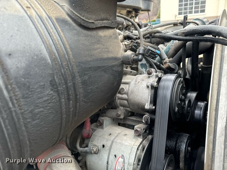 image for item EG7007 2007 International 4300 SBA utility / service truck