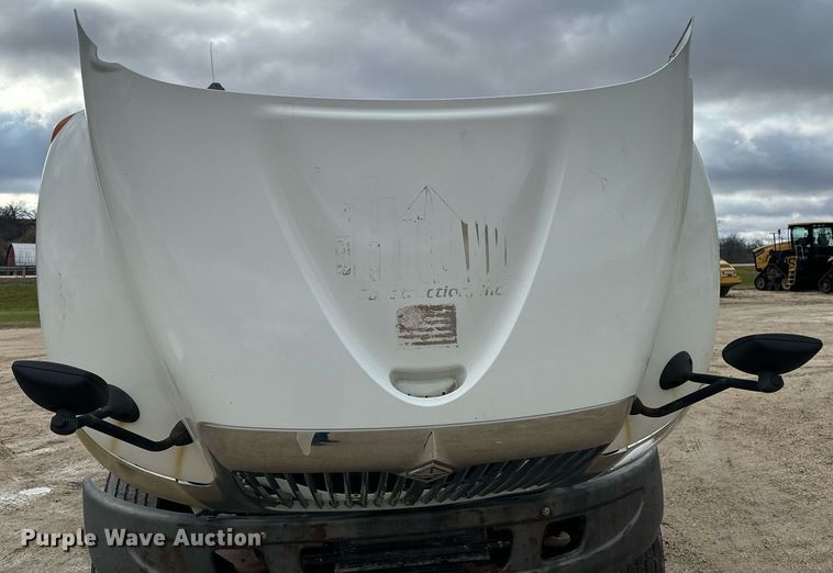 image for item EG7007 2007 International 4300 SBA utility / service truck