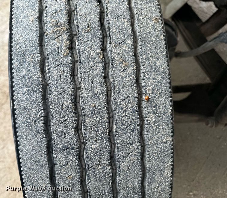 image for item EG7007 2007 International 4300 SBA utility / service truck