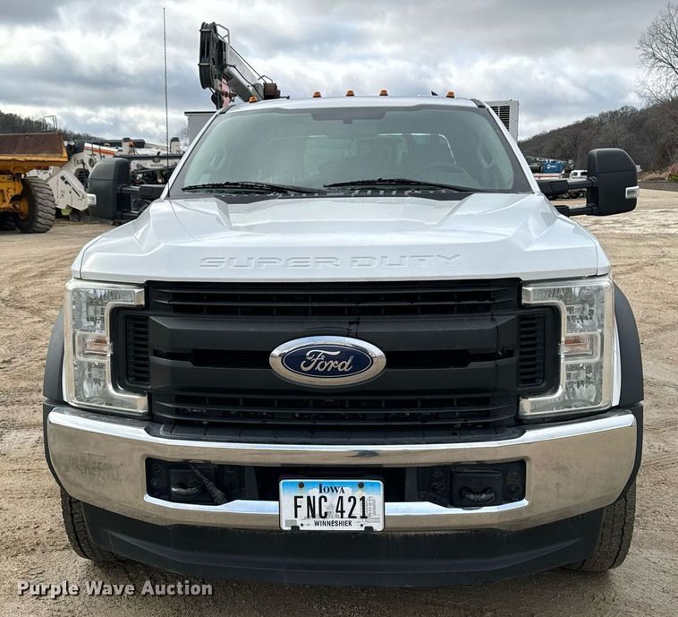 image for item EG7008 2017 Ford F550 Super Duty XL SuperCab utility / service truck