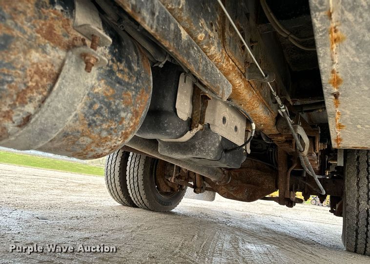 image for item EG7008 2017 Ford F550 Super Duty XL SuperCab utility / service truck