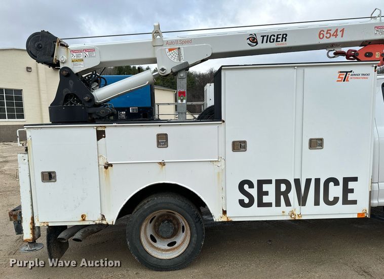 image for item EG7008 2017 Ford F550 Super Duty XL SuperCab utility / service truck