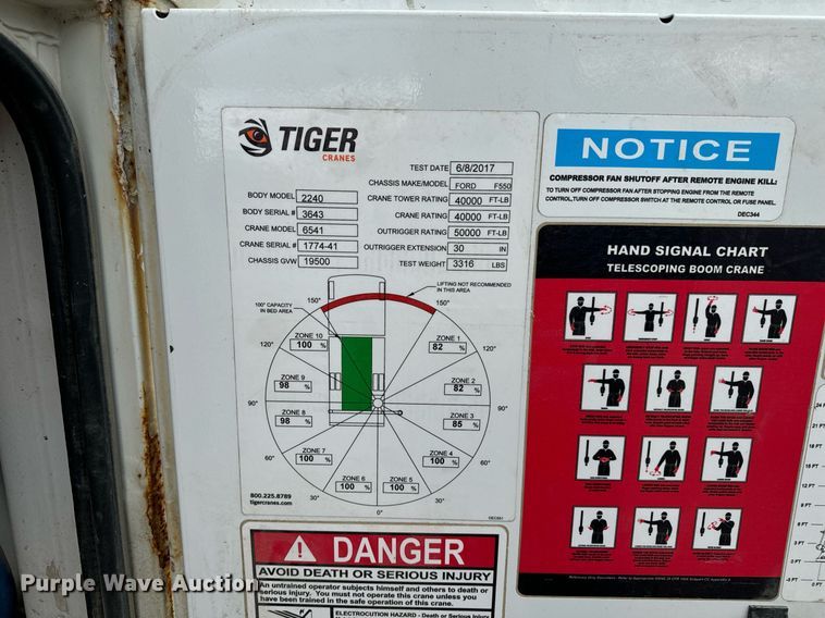 image for item EG7008 2017 Ford F550 Super Duty XL SuperCab utility / service truck