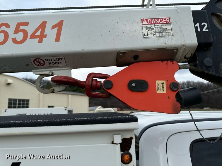 image for item EG7008 2017 Ford F550 Super Duty XL SuperCab utility / service truck