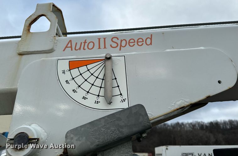 image for item EG7008 2017 Ford F550 Super Duty XL SuperCab utility / service truck