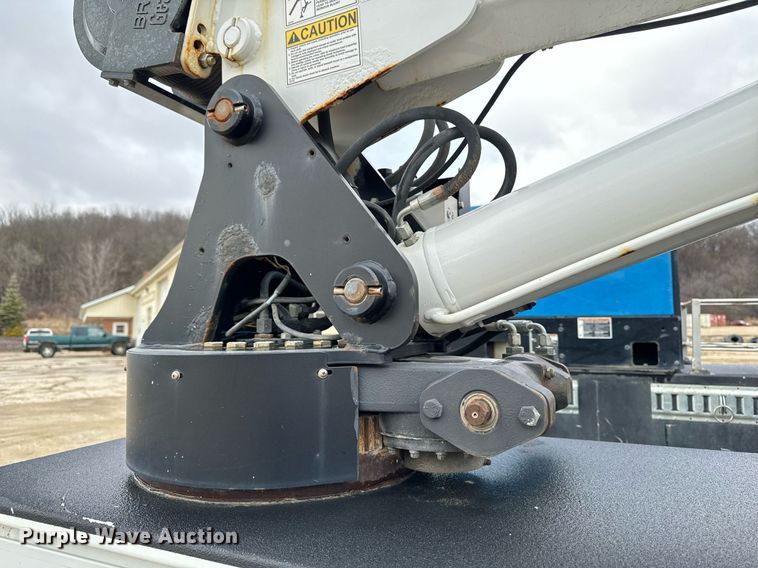 image for item EG7008 2017 Ford F550 Super Duty XL SuperCab utility / service truck