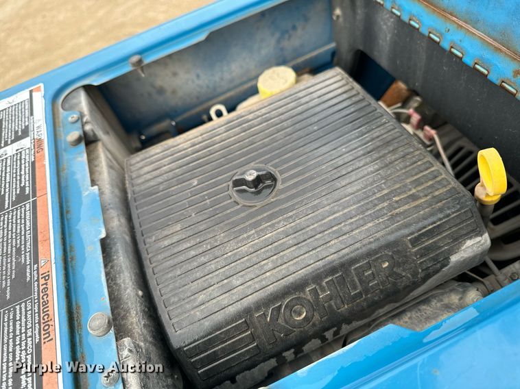 image for item EG7008 2017 Ford F550 Super Duty XL SuperCab utility / service truck