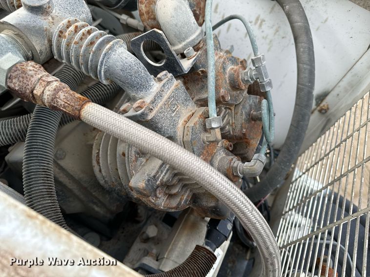 image for item EG7008 2017 Ford F550 Super Duty XL SuperCab utility / service truck