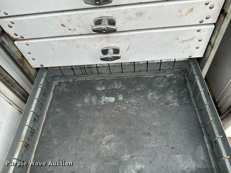 image for item EG7008 2017 Ford F550 Super Duty XL SuperCab utility / service truck