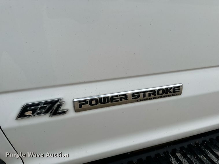 image for item EG7008 2017 Ford F550 Super Duty XL SuperCab utility / service truck