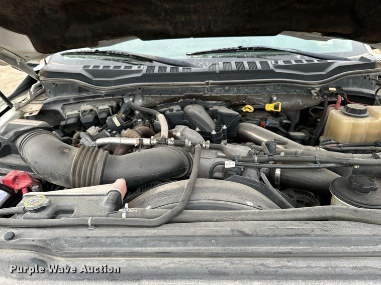 image for item EG7008 2017 Ford F550 Super Duty XL SuperCab utility / service truck