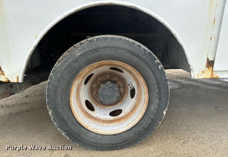 image for item EG7008 2017 Ford F550 Super Duty XL SuperCab utility / service truck