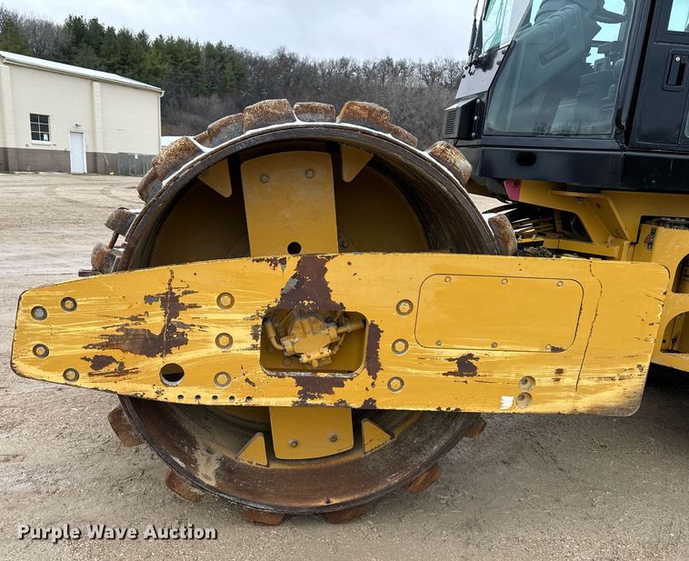 image for item EG7009 2010 Caterpillar CS56 single drum vibratory roller