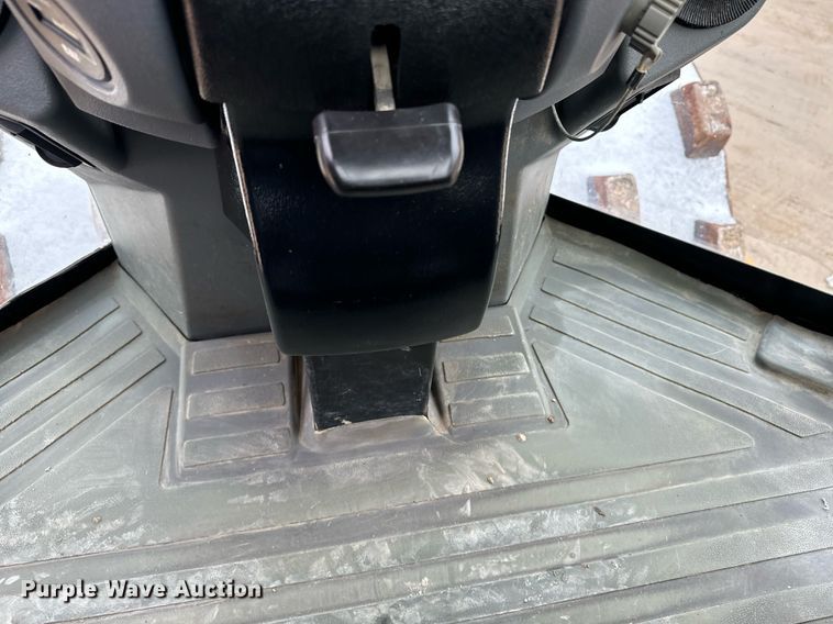 image for item EG7009 2010 Caterpillar CS56 single drum vibratory roller