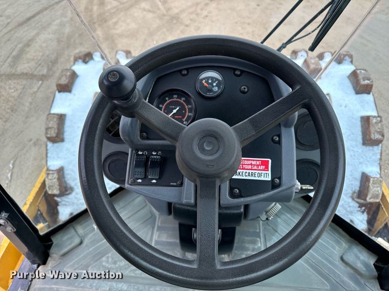 image for item EG7009 2010 Caterpillar CS56 single drum vibratory roller