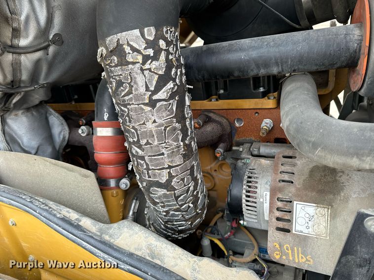 image for item EG7009 2010 Caterpillar CS56 single drum vibratory roller