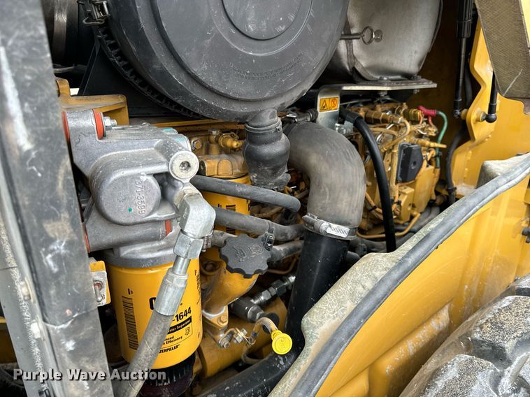image for item EG7009 2010 Caterpillar CS56 single drum vibratory roller