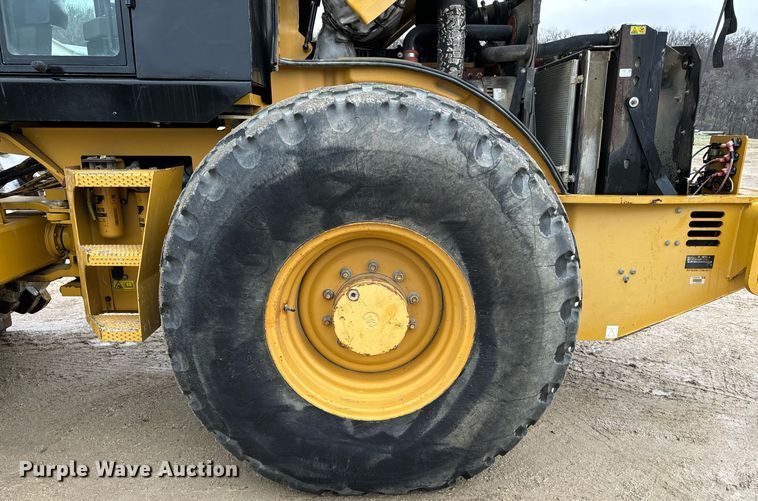image for item EG7009 2010 Caterpillar CS56 single drum vibratory roller