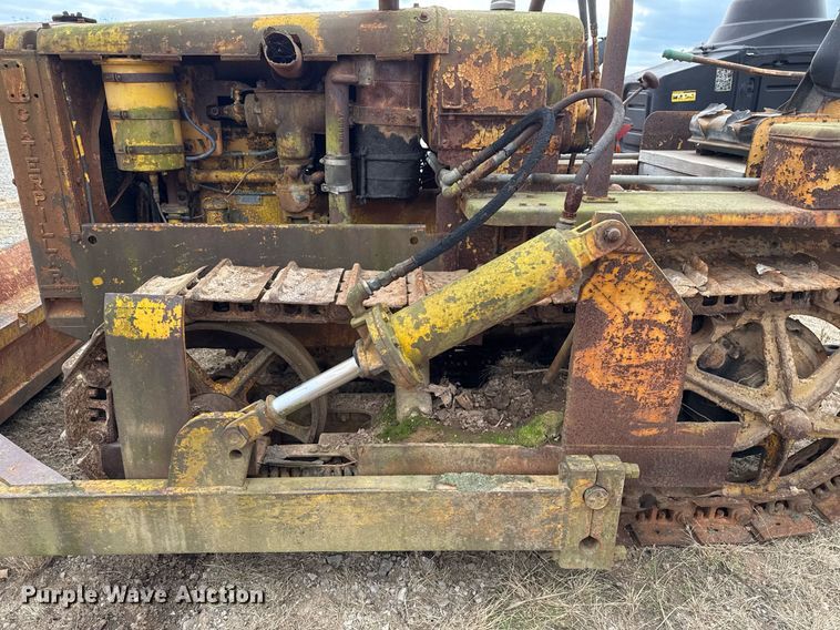 image for item EG7906 Caterpillar Twenty-Two dozer
