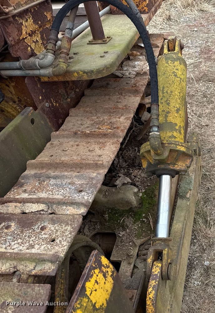 image for item EG7906 Caterpillar Twenty-Two dozer