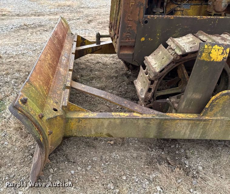 image for item EG7906 Caterpillar Twenty-Two dozer