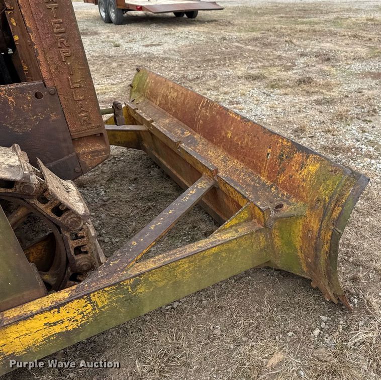 image for item EG7906 Caterpillar Twenty-Two dozer