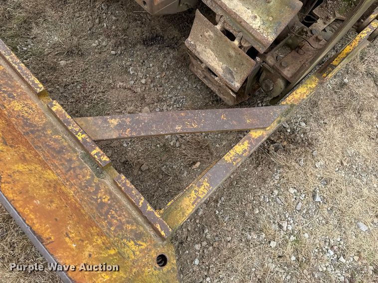 image for item EG7906 Caterpillar Twenty-Two dozer