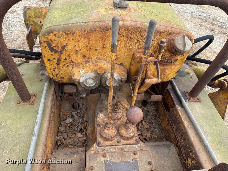 image for item EG7906 Caterpillar Twenty-Two dozer