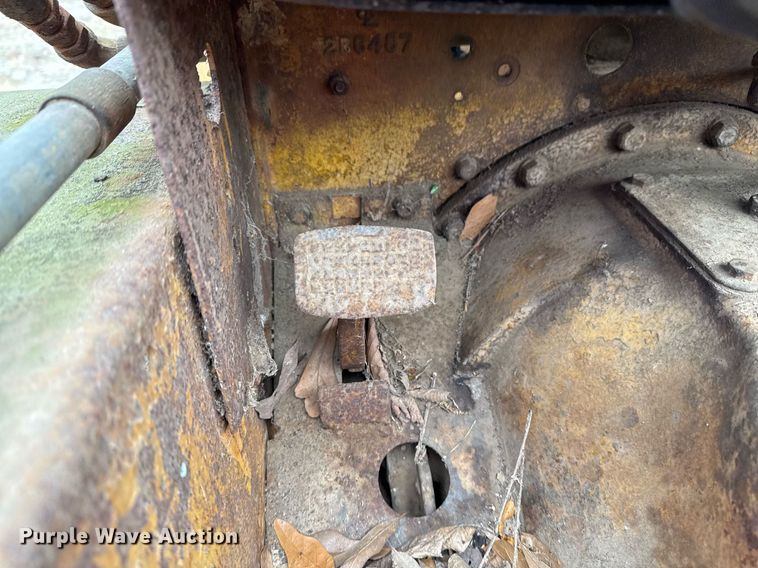 image for item EG7906 Caterpillar Twenty-Two dozer