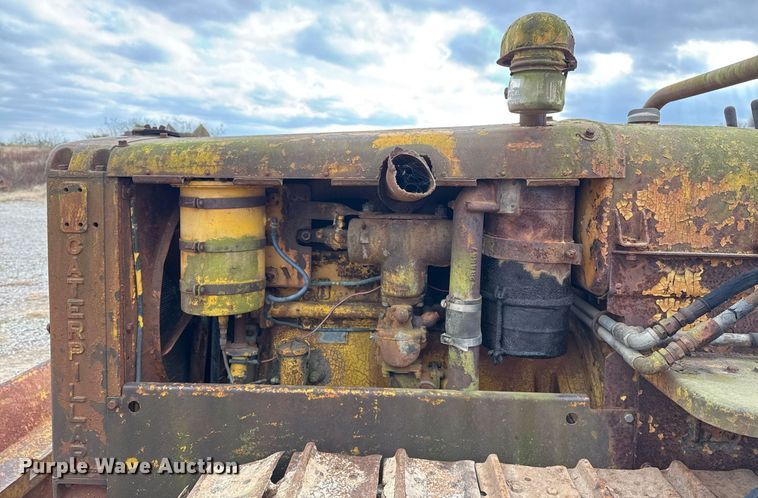 image for item EG7906 Caterpillar Twenty-Two dozer