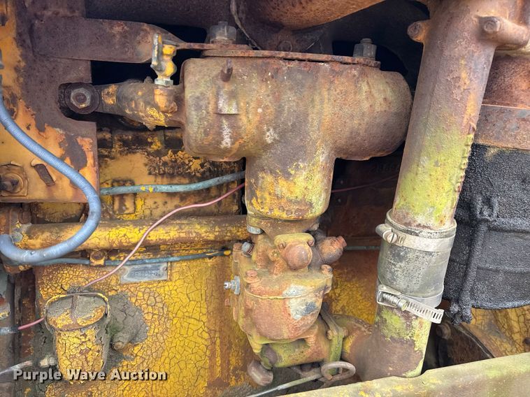 image for item EG7906 Caterpillar Twenty-Two dozer