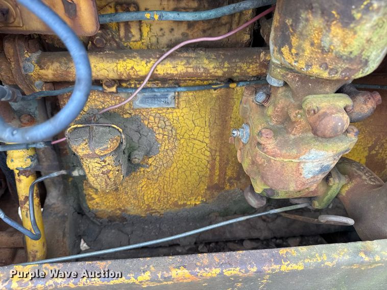 image for item EG7906 Caterpillar Twenty-Two dozer