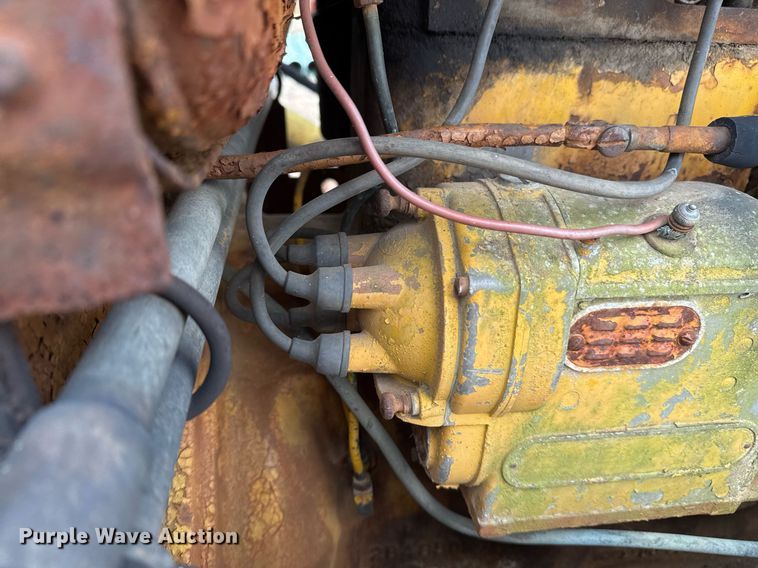 image for item EG7906 Caterpillar Twenty-Two dozer