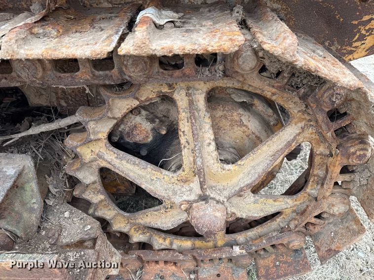 image for item EG7906 Caterpillar Twenty-Two dozer