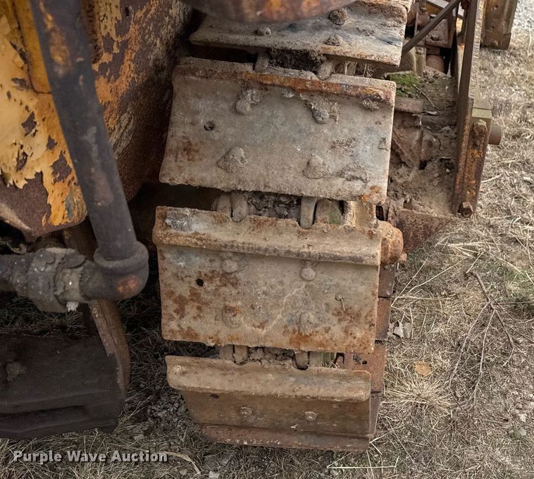 image for item EG7906 Caterpillar Twenty-Two dozer