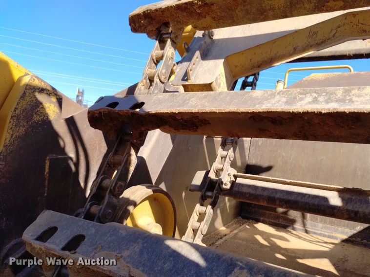 image for item EG9959 1990 Caterpillar 623E elevating scraper