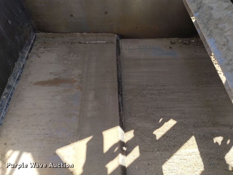 image for item EG9959 1990 Caterpillar 623E elevating scraper