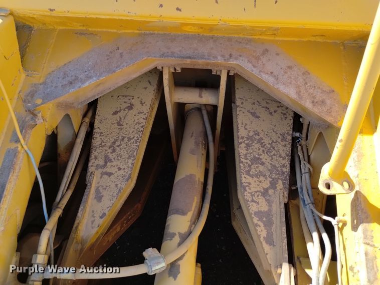 image for item EG9959 1990 Caterpillar 623E elevating scraper