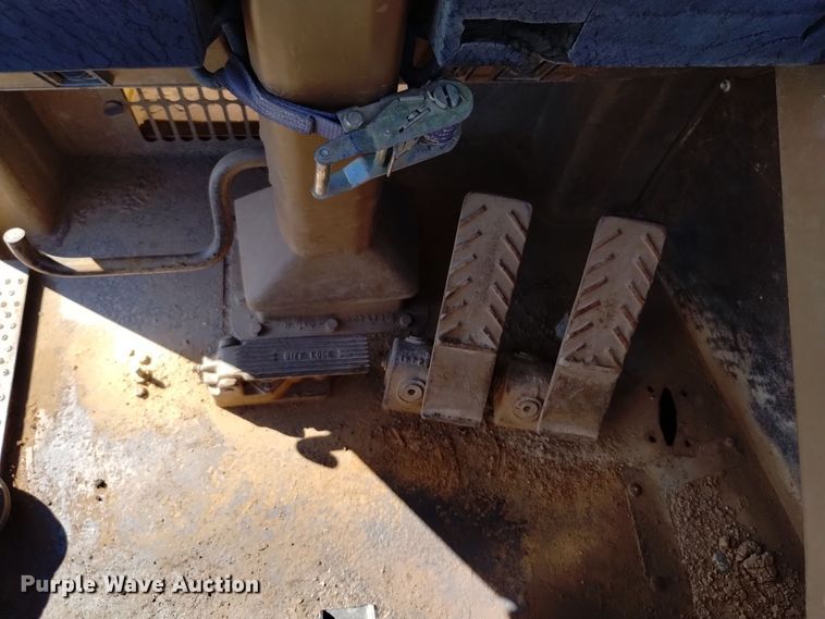 image for item EG9959 1990 Caterpillar 623E elevating scraper