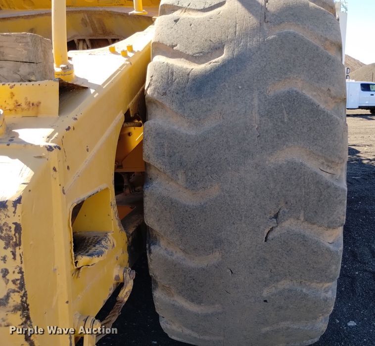 image for item EG9959 1990 Caterpillar 623E elevating scraper