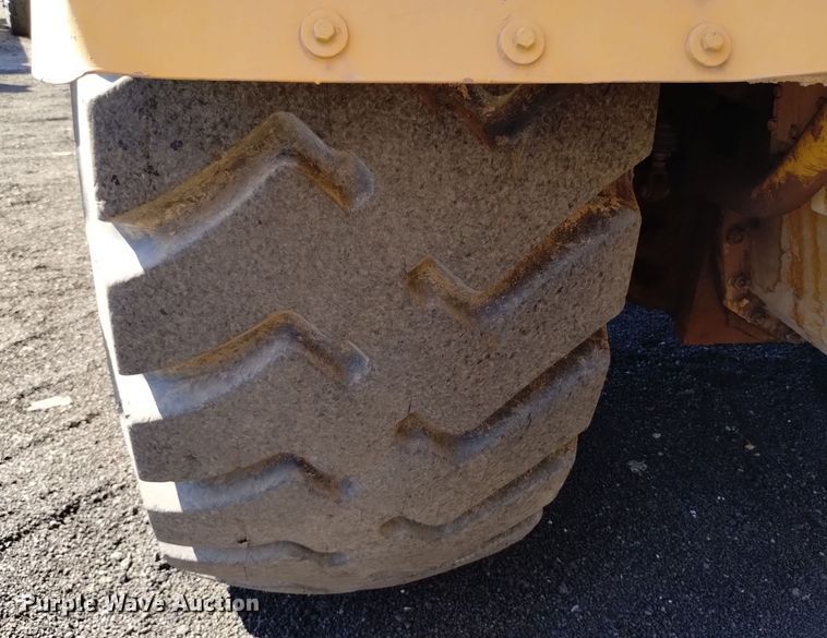 image for item EG9959 1990 Caterpillar 623E elevating scraper