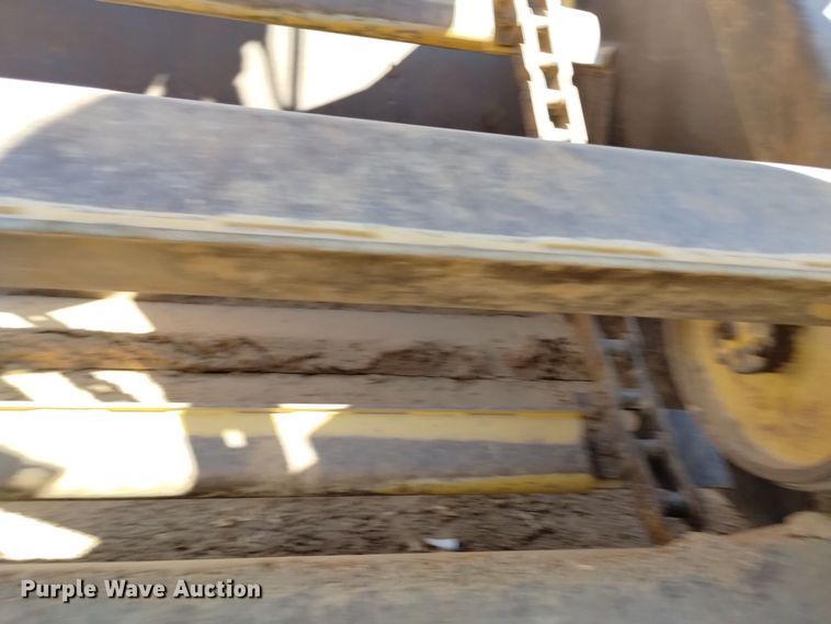 image for item EG9962 1991 Caterpillar 623E elevating scraper