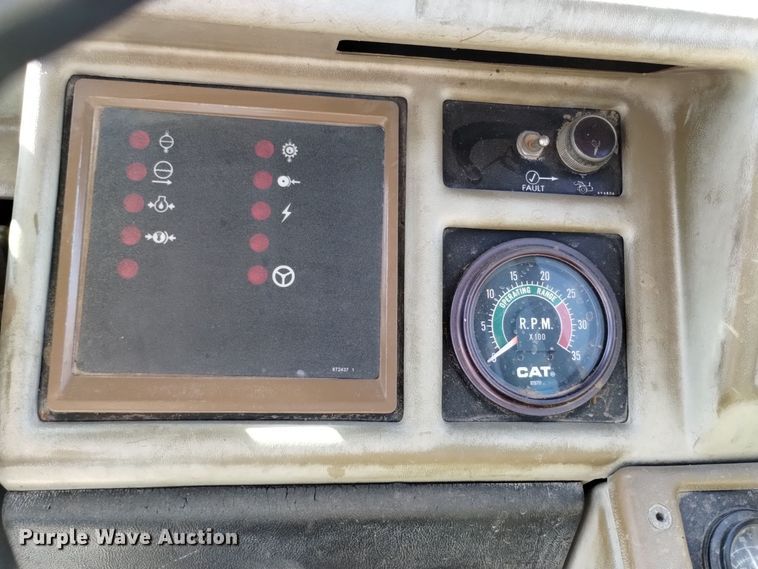 image for item EG9962 1991 Caterpillar 623E elevating scraper