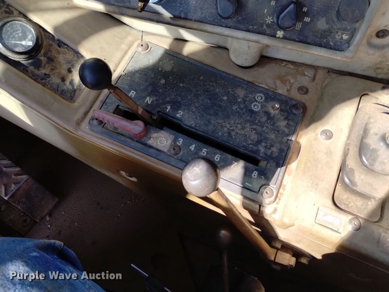 image for item EG9962 1991 Caterpillar 623E elevating scraper