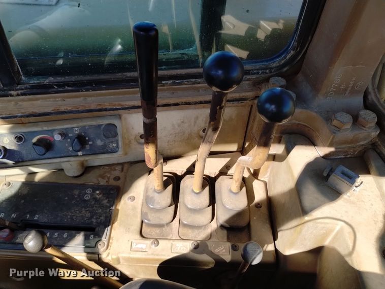 image for item EG9962 1991 Caterpillar 623E elevating scraper