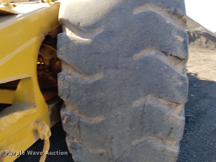 image for item EG9962 1991 Caterpillar 623E elevating scraper