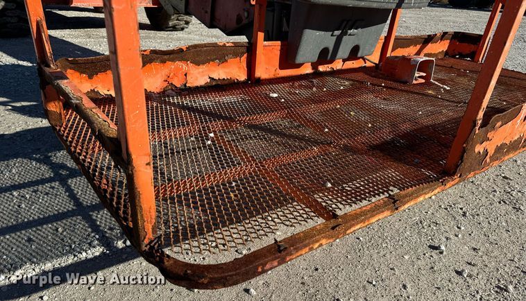 image for item EH7260 2007 JLG 600S boom lift