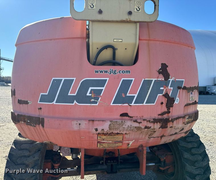 image for item EH7260 2007 JLG 600S boom lift