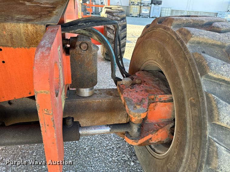 image for item EH7260 2007 JLG 600S boom lift