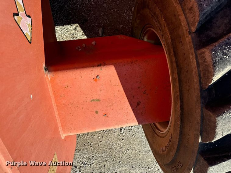 image for item EH7260 2007 JLG 600S boom lift